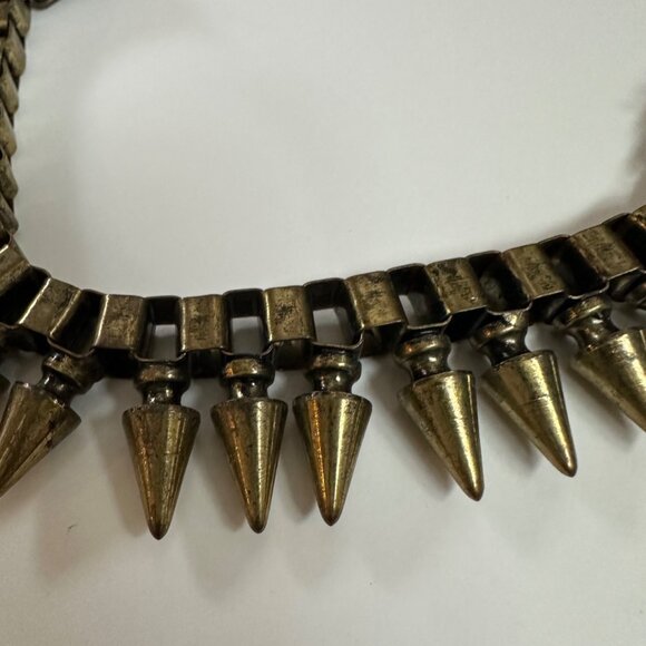 Natasha Spiked Leopard Head Choker Necklace Chunky Brass Tone Goth Punk Y2K - Picture 6 of 10